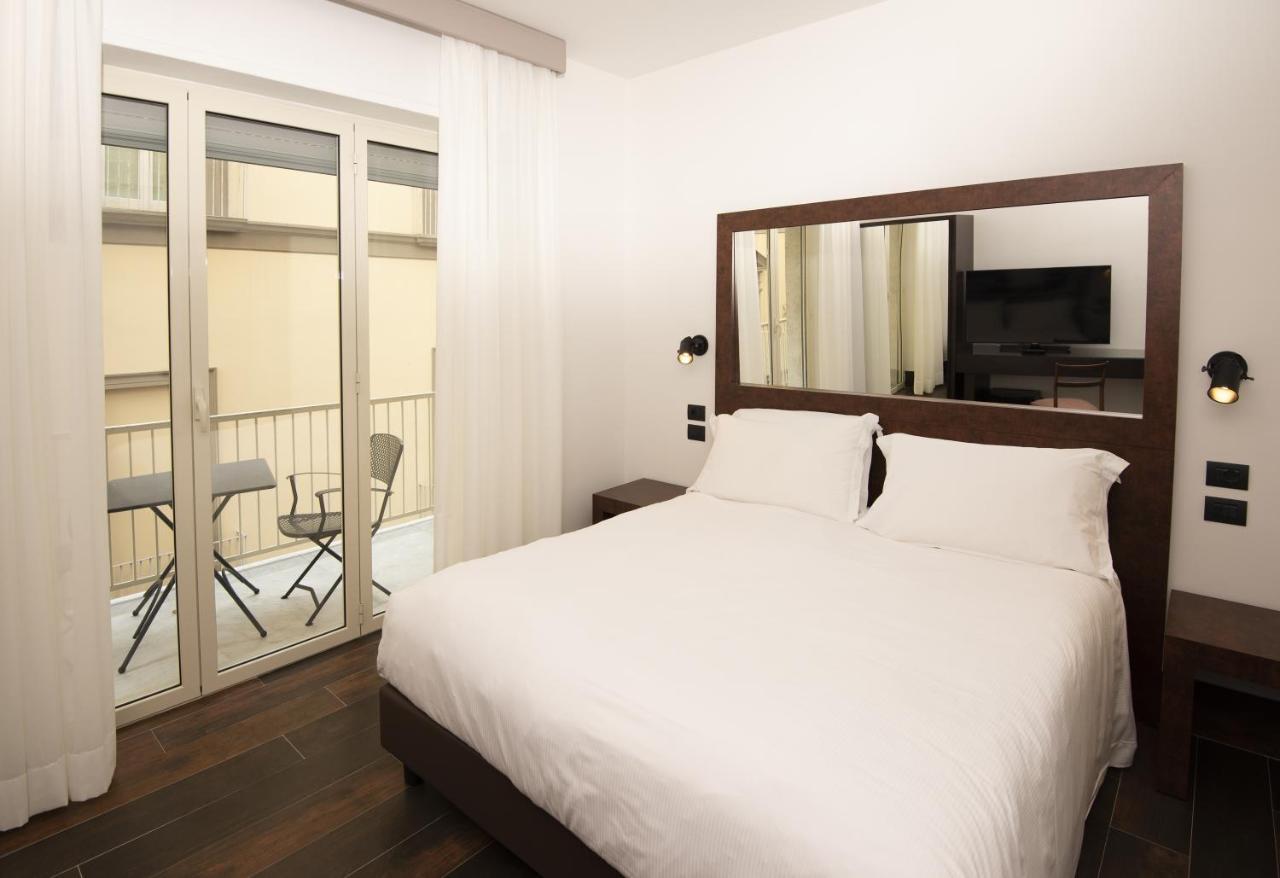 Domus Altana Hotel Наполи Екстериор снимка