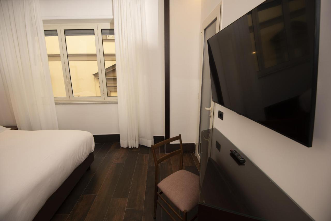 Domus Altana Hotel Наполи Екстериор снимка