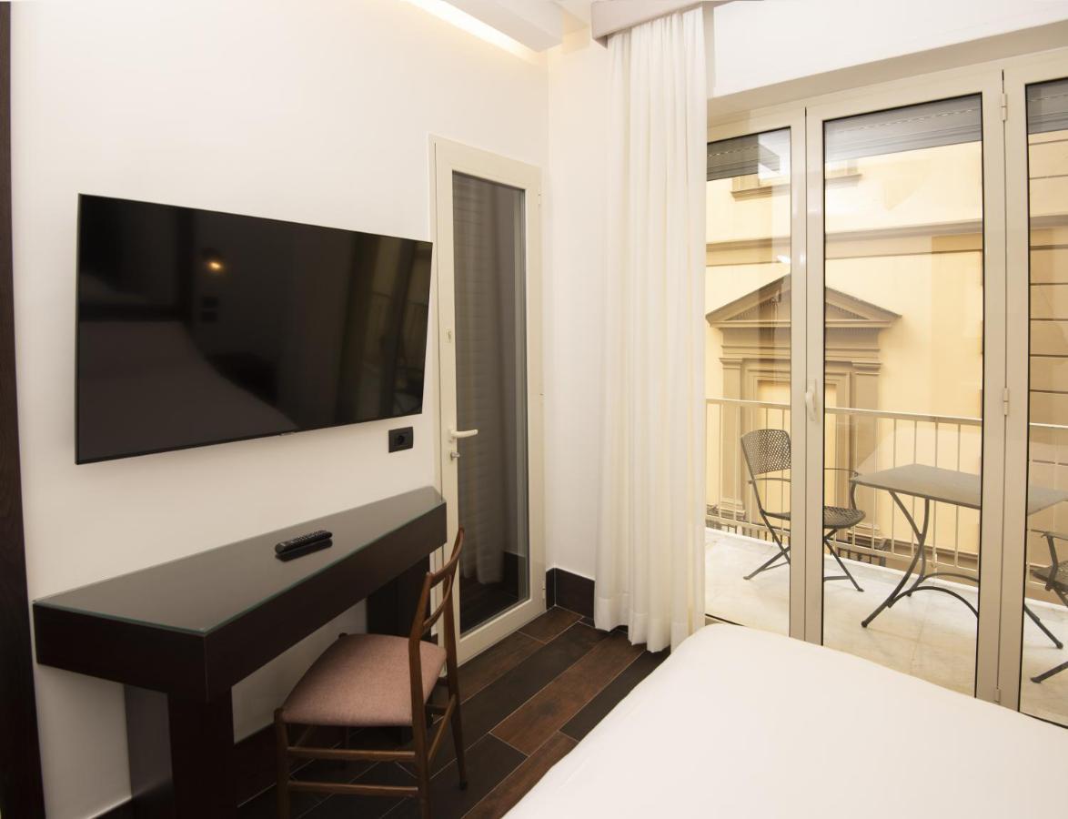 Domus Altana Hotel Наполи Екстериор снимка