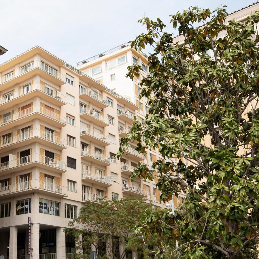 Domus Altana Hotel Наполи Екстериор снимка